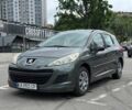 Серый Пежо 207, объемом двигателя 1.4 л и пробегом 275 тыс. км за 5400 $, фото 1 на Automoto.ua