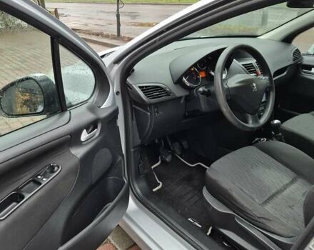 Серый Пежо 207, объемом двигателя 1.56 л и пробегом 340 тыс. км за 5400 $, фото 11 на Automoto.ua