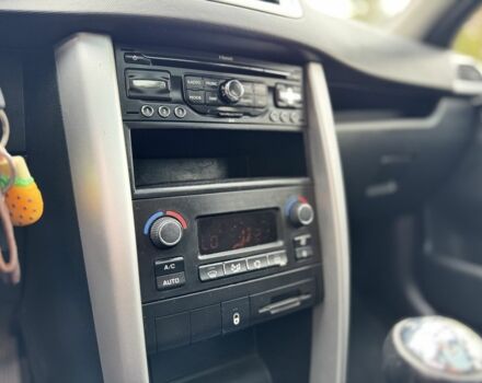 Серый Пежо 207, объемом двигателя 1.6 л и пробегом 343 тыс. км за 2700 $, фото 14 на Automoto.ua