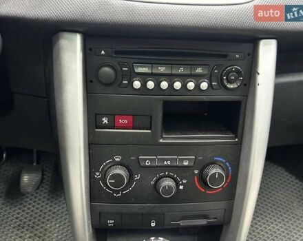 Серый Пежо 207, объемом двигателя 1.6 л и пробегом 203 тыс. км за 10000 $, фото 18 на Automoto.ua