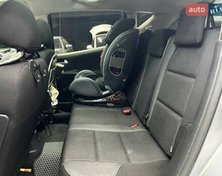 Серый Пежо 207, объемом двигателя 1.6 л и пробегом 203 тыс. км за 10000 $, фото 12 на Automoto.ua