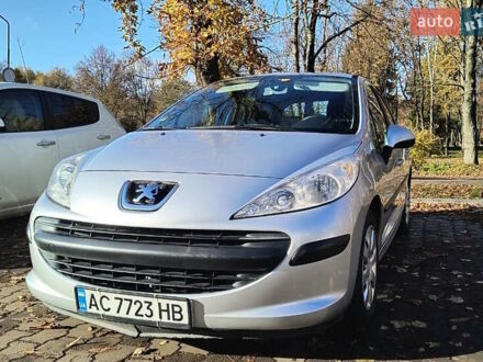 Серый Пежо 207, объемом двигателя 1.4 л и пробегом 205 тыс. км за 4200 $, фото 1 на Automoto.ua