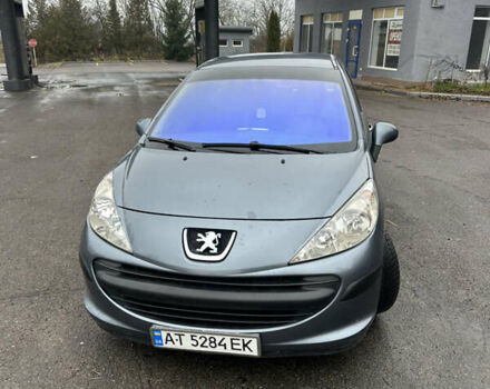 Сірий Пежо 207, об'ємом двигуна 1.36 л та пробігом 172 тис. км за 2600 $, фото 1 на Automoto.ua