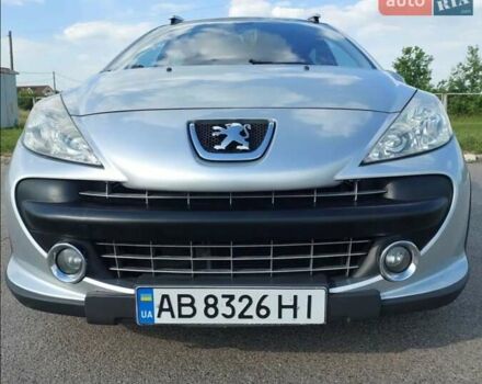Серый Пежо 207, объемом двигателя 1.4 л и пробегом 200 тыс. км за 4500 $, фото 1 на Automoto.ua