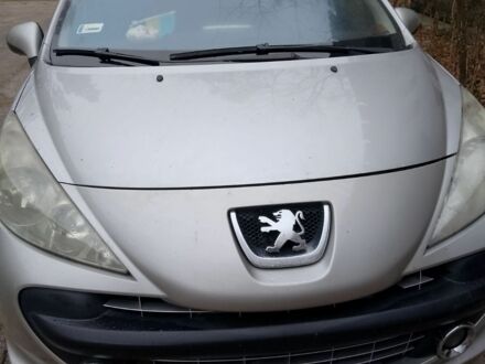 Серый Пежо 207, объемом двигателя 1.6 л и пробегом 207 тыс. км за 3800 $, фото 1 на Automoto.ua