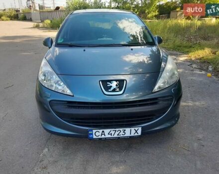 Сірий Пежо 207, об'ємом двигуна 1.36 л та пробігом 215 тис. км за 4500 $, фото 1 на Automoto.ua