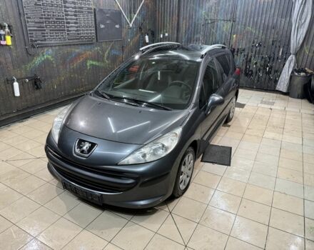 Серый Пежо 207, объемом двигателя 1.4 л и пробегом 200 тыс. км за 3900 $, фото 1 на Automoto.ua