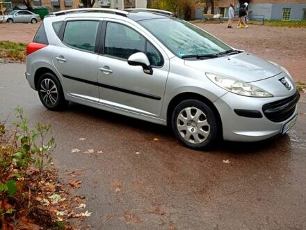 Сірий Пежо 207, об'ємом двигуна 1.4 л та пробігом 200 тис. км за 4400 $, фото 1 на Automoto.ua