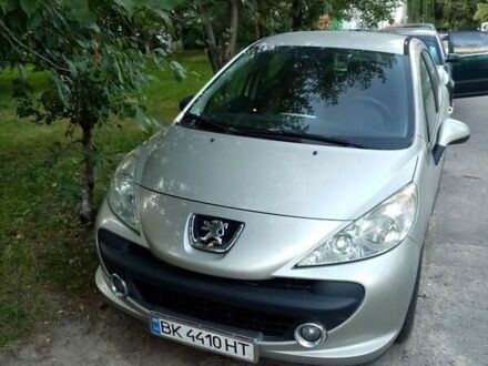 Серый Пежо 207, объемом двигателя 1.4 л и пробегом 242 тыс. км за 4500 $, фото 1 на Automoto.ua