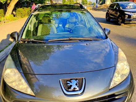 Серый Пежо 207, объемом двигателя 1.4 л и пробегом 199 тыс. км за 5000 $, фото 1 на Automoto.ua
