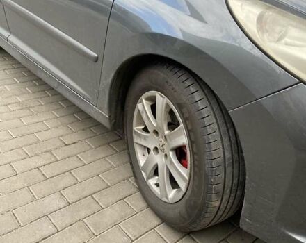 Сірий Пежо 207, об'ємом двигуна 1.6 л та пробігом 330 тис. км за 4200 $, фото 1 на Automoto.ua