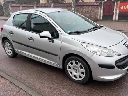 Серый Пежо 207, объемом двигателя 1.4 л и пробегом 154 тыс. км за 5500 $, фото 1 на Automoto.ua