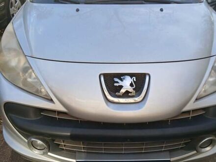 Сірий Пежо 207, об'ємом двигуна 1.6 л та пробігом 190 тис. км за 4200 $, фото 1 на Automoto.ua