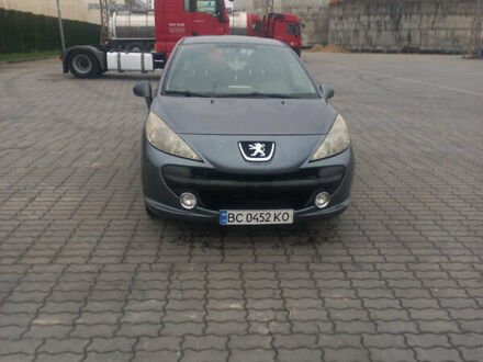 Серый Пежо 207, объемом двигателя 1.4 л и пробегом 211 тыс. км за 3550 $, фото 1 на Automoto.ua