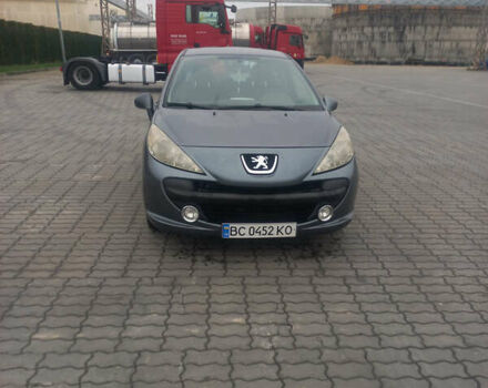 Серый Пежо 207, объемом двигателя 1.4 л и пробегом 211 тыс. км за 3550 $, фото 1 на Automoto.ua