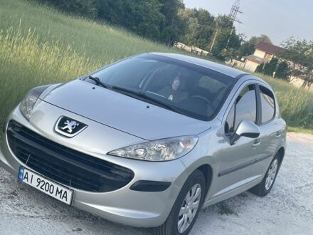 Пежо 207 2008 в Макарове на Automoto.ua Серый Пежо 207, объемом двигателя 1.4 л и пробегом 135 тыс. км за 5000 $, фото 1 на Automoto.ua