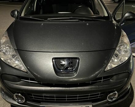 Серый Пежо 207, объемом двигателя 1.6 л и пробегом 127 тыс. км за 5400 $, фото 1 на Automoto.ua