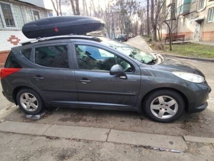 Сірий Пежо 207, об'ємом двигуна 1.4 л та пробігом 197 тис. км за 5500 $, фото 1 на Automoto.ua