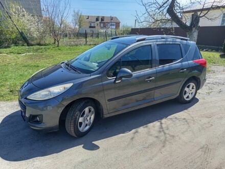 Пежо 207 2009 у Старокостянтинів на Automoto.ua Сірий Пежо 207, об'ємом двигуна 1.4 л та пробігом 200 тис. км за 4800 $, фото 1 на Automoto.ua