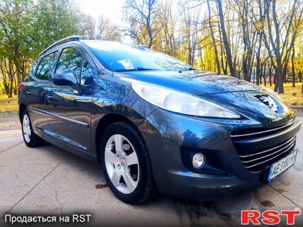 Серый Пежо 207, объемом двигателя 1.6 л и пробегом 158 тыс. км за 5300 $, фото 1 на Automoto.ua