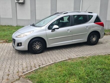 Пежо 207 2010 в Луцке на Automoto.ua Серый Пежо 207, объемом двигателя 0 л и пробегом 250 тыс. км за 4555 $, фото 1 на Automoto.ua
