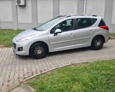 Серый Пежо 207, объемом двигателя 0 л и пробегом 250 тыс. км за 5450 $, фото 1 на Automoto.ua