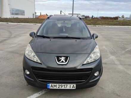 Пежо 207 2010 в Коростене на Automoto.ua Серый Пежо 207, объемом двигателя 1.4 л и пробегом 230 тыс. км за 5000 $, фото 1 на Automoto.ua