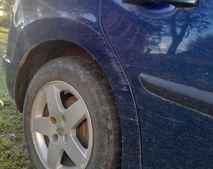 Пежо 207 2007 в Луцке на Automoto.ua Синий Пежо 207, объемом двигателя 0 л и пробегом 250 тыс. км за 1500 $, фото 11 на Automoto.ua