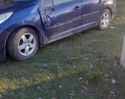 Пежо 207 2007 в Луцке на Automoto.ua Синий Пежо 207, объемом двигателя 0 л и пробегом 250 тыс. км за 1500 $, фото 1 на Automoto.ua