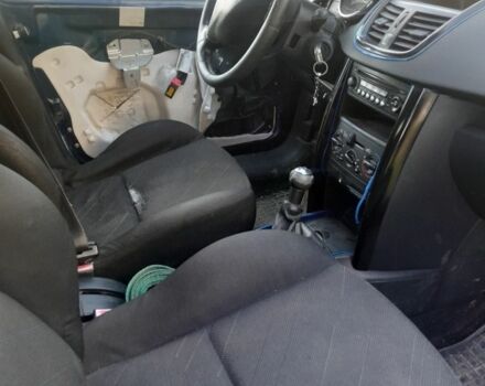 Пежо 207 2007 в Луцке на Automoto.ua Синий Пежо 207, объемом двигателя 0 л и пробегом 250 тыс. км за 1500 $, фото 9 на Automoto.ua