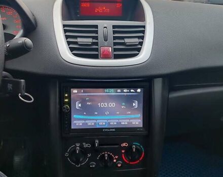 Синий Пежо 207, объемом двигателя 1.36 л и пробегом 166 тыс. км за 4500 $, фото 13 на Automoto.ua