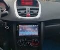 Синий Пежо 207, объемом двигателя 1.36 л и пробегом 166 тыс. км за 4500 $, фото 13 на Automoto.ua