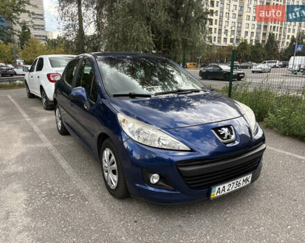 Синий Пежо 207, объемом двигателя 1.36 л и пробегом 203 тыс. км за 3900 $, фото 1 на Automoto.ua