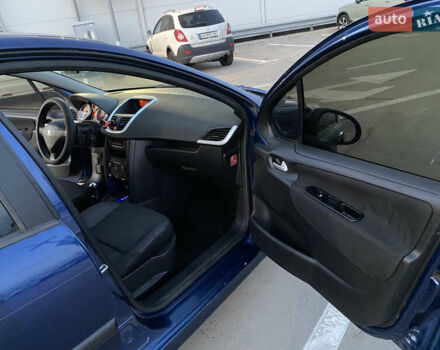 Пежо 207 2009 у Києві на Automoto.ua Синій Пежо 207, об'ємом двигуна 1.36 л та пробігом 186 тис. км за 4700 $, фото 10 на Automoto.ua