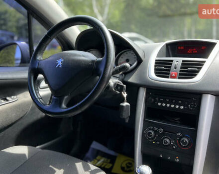 Пежо 207 2010 в Львове на Automoto.ua Синий Пежо 207, объемом двигателя 1.36 л и пробегом 117 тыс. км за 4300 $, фото 9 на Automoto.ua