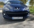 Синий Пежо 207, объемом двигателя 1.36 л и пробегом 269 тыс. км за 5500 $, фото 1 на Automoto.ua