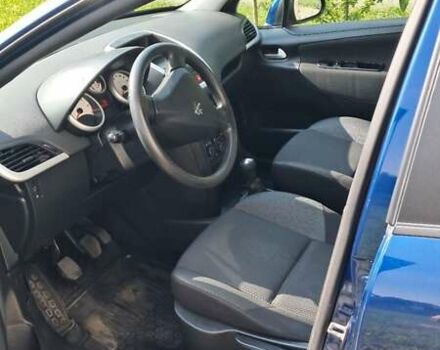 Синій Пежо 207, об'ємом двигуна 1.36 л та пробігом 125 тис. км за 5000 $, фото 1 на Automoto.ua
