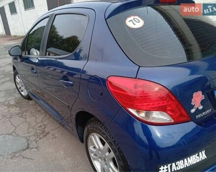 Синий Пежо 207, объемом двигателя 1.4 л и пробегом 147 тыс. км за 5500 $, фото 9 на Automoto.ua