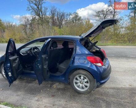 Синий Пежо 207, объемом двигателя 1.36 л и пробегом 269 тыс. км за 5500 $, фото 3 на Automoto.ua