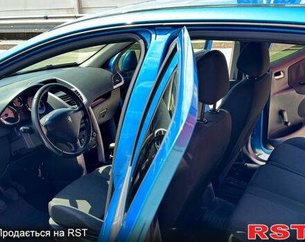 Синій Пежо 207, об'ємом двигуна 1.4 л та пробігом 292 тис. км за 4200 $, фото 1 на Automoto.ua