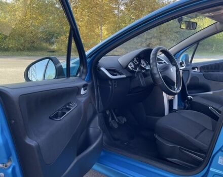 Синій Пежо 207, об'ємом двигуна 1.4 л та пробігом 203 тис. км за 5500 $, фото 7 на Automoto.ua