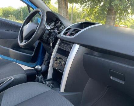 Синій Пежо 207, об'ємом двигуна 1.4 л та пробігом 203 тис. км за 5500 $, фото 9 на Automoto.ua