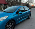 Синий Пежо 207, объемом двигателя 1.36 л и пробегом 200 тыс. км за 5000 $, фото 3 на Automoto.ua
