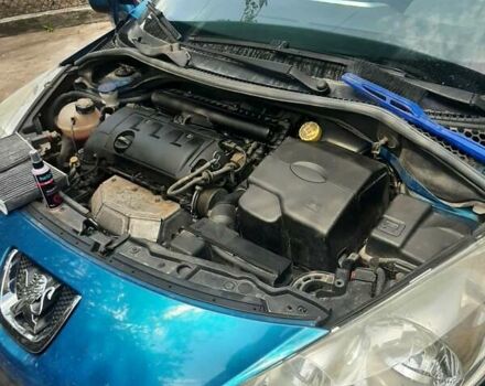 Синій Пежо 207, об'ємом двигуна 1.4 л та пробігом 240 тис. км за 4500 $, фото 6 на Automoto.ua