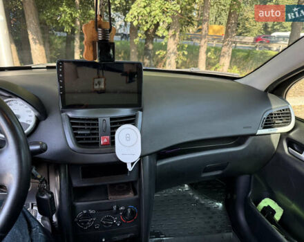 Синій Пежо 207, об'ємом двигуна 1.4 л та пробігом 265 тис. км за 4500 $, фото 1 на Automoto.ua