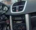 Синий Пежо 207, объемом двигателя 1.4 л и пробегом 240 тыс. км за 5000 $, фото 6 на Automoto.ua