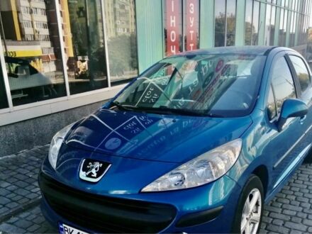 Пежо 207 2008 в Ровно на Automoto.ua Синий Пежо 207, объемом двигателя 1.4 л и пробегом 147 тыс. км за 5500 $, фото 1 на Automoto.ua