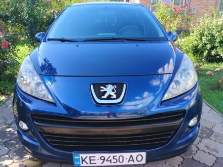 Синий Пежо 207, объемом двигателя 1.4 л и пробегом 203 тыс. км за 4500 $, фото 1 на Automoto.ua