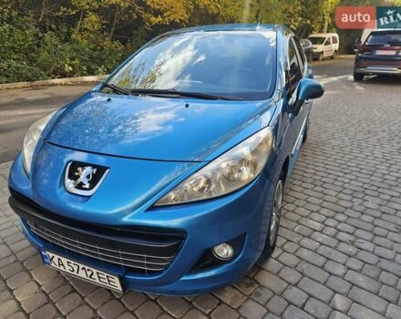 Синий Пежо 207, объемом двигателя 1.36 л и пробегом 215 тыс. км за 4500 $, фото 1 на Automoto.ua