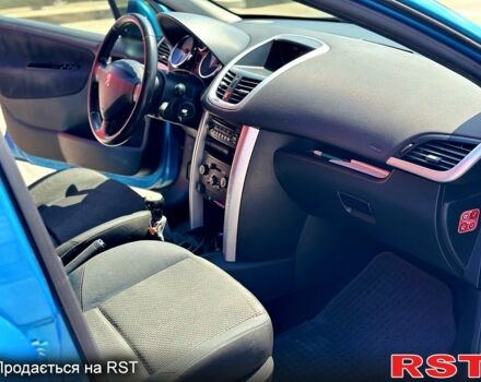 Синій Пежо 207, об'ємом двигуна 1.4 л та пробігом 292 тис. км за 4200 $, фото 1 на Automoto.ua